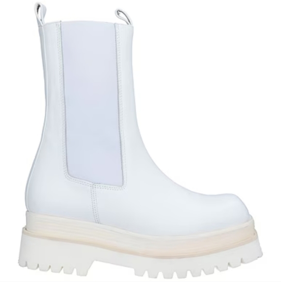 PALOMA BARCELO DANIELLE WHITE PLATFORM BOOTS - Picture 1 of 9